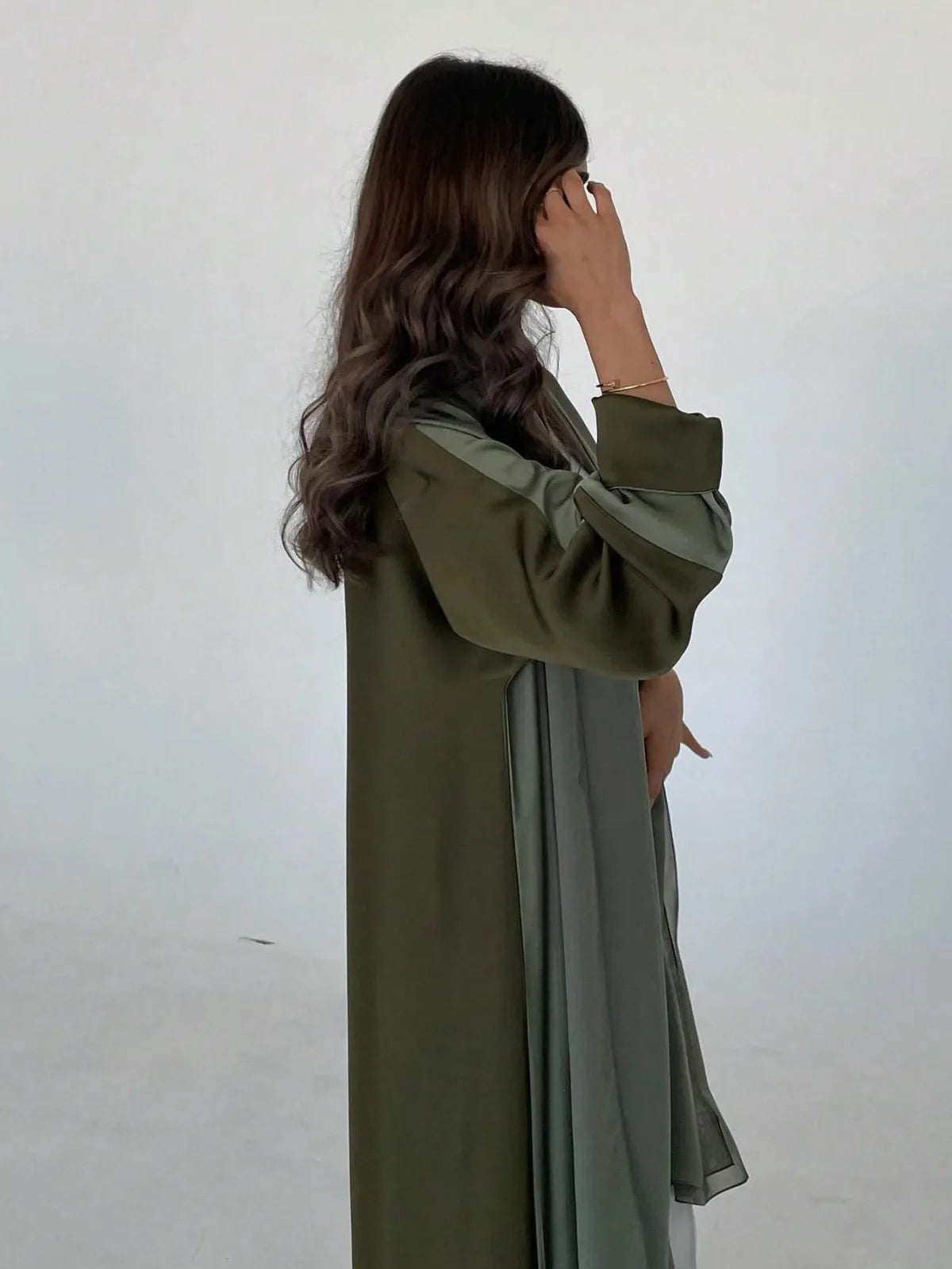 Elegant Abaya with Hijab - Full Sleeves