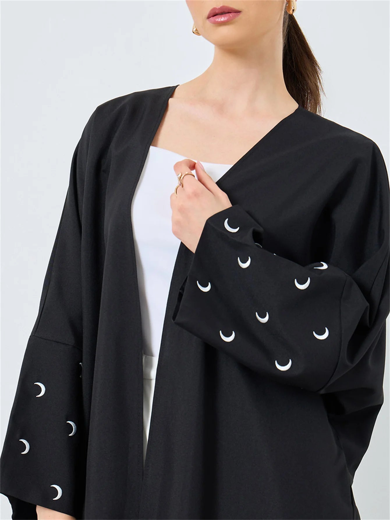 Moon Embroidered Abaya - Loose Long Sleeve Kaftan