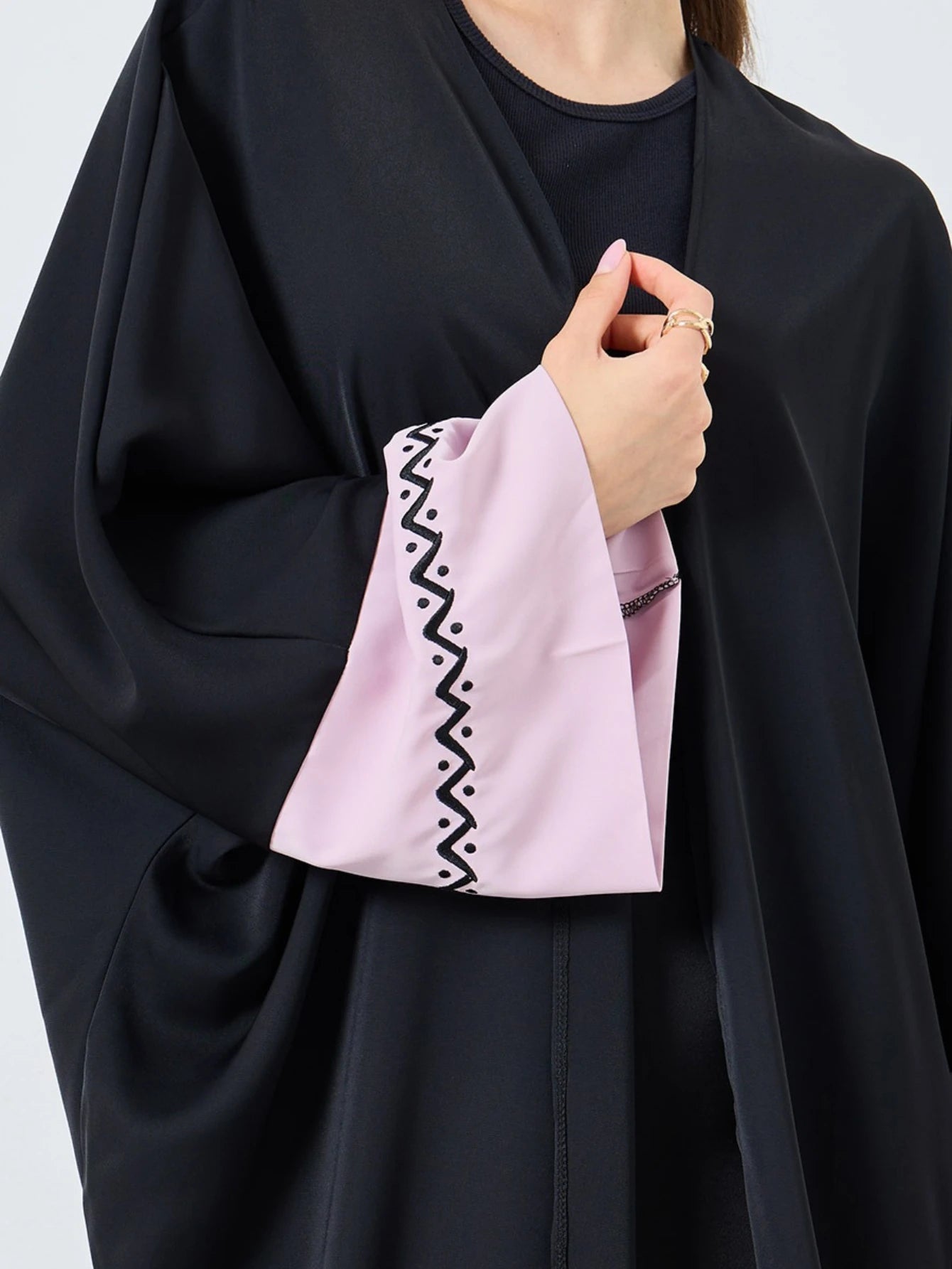 Embroidered Loose Abaya with Beautiful Color Touch - Open Front Long Sleeve Kaftan