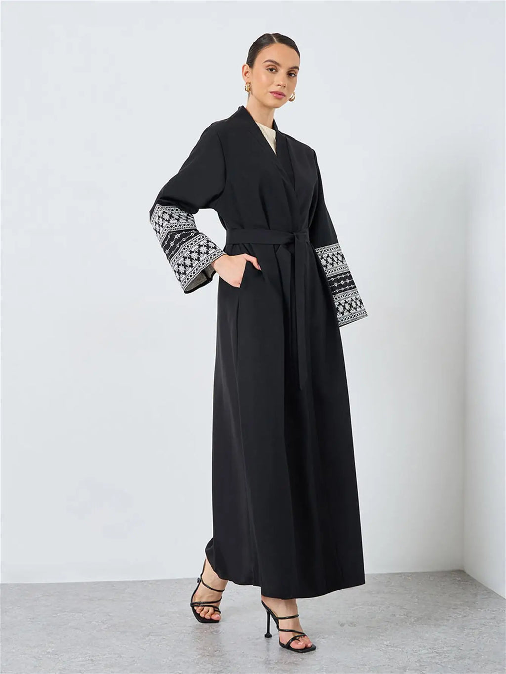 Black Abaya with Belt - Full Sleeves