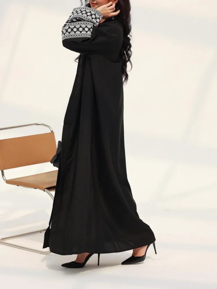 Embroidered Abaya with Belt - Full Sleeves