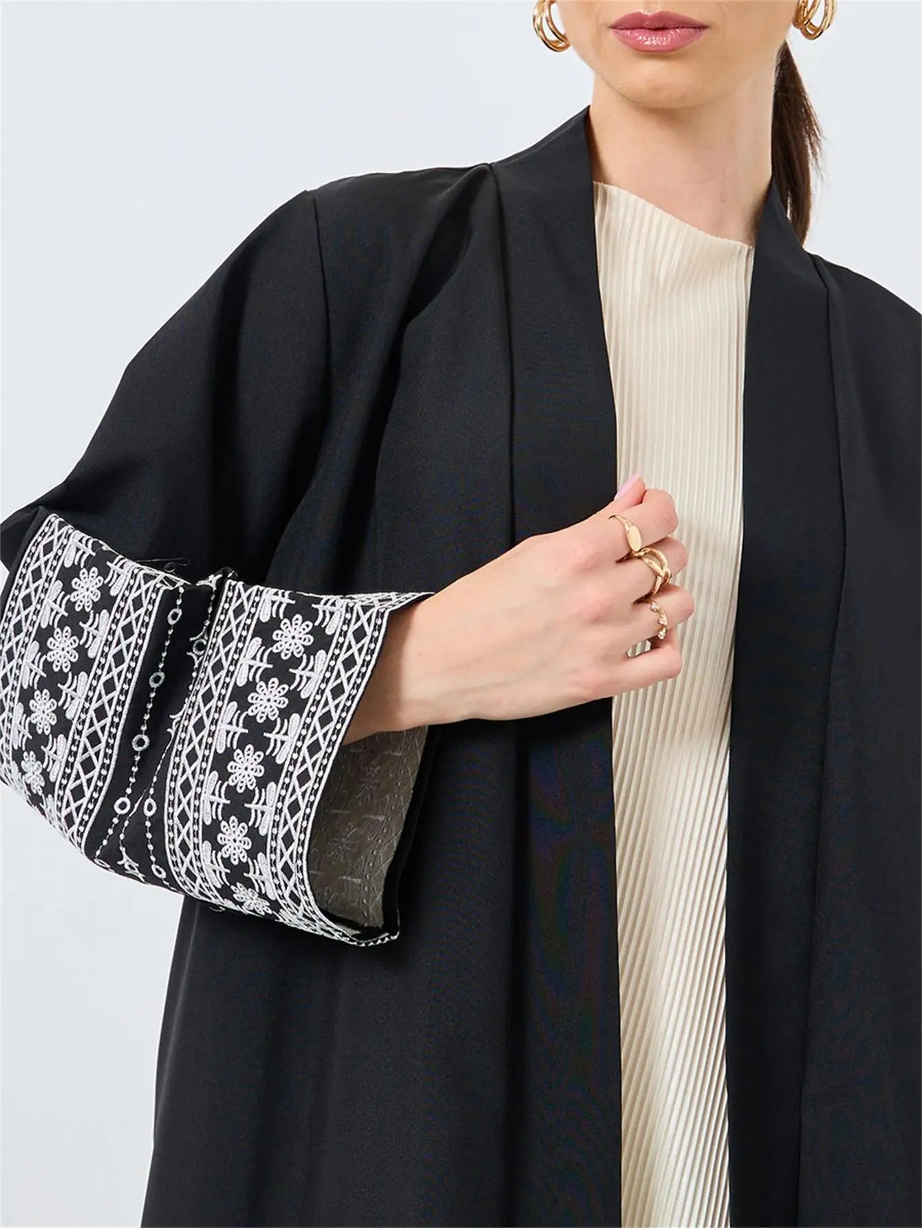 Black Abaya with Belt - Full Sleeves