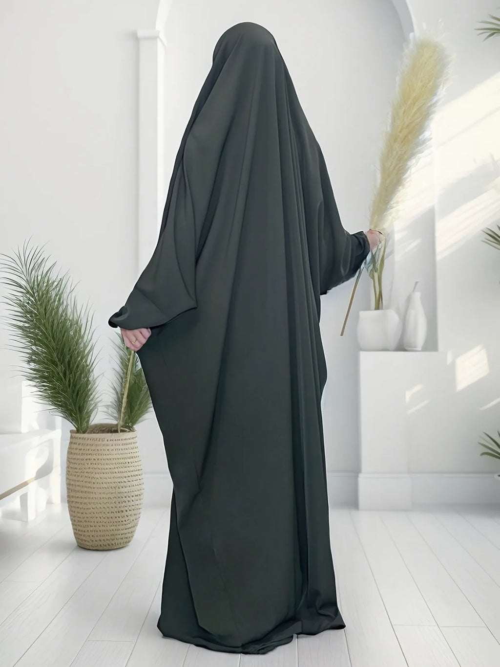 Arabian Batwing Abaya