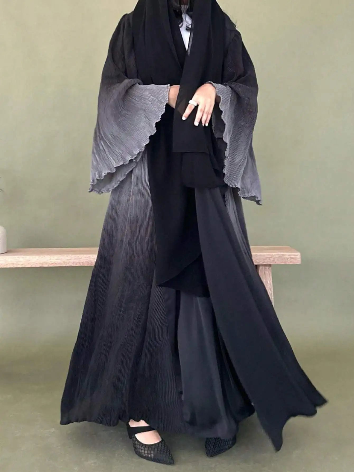Two-Tone Abaya with Full Sleeves