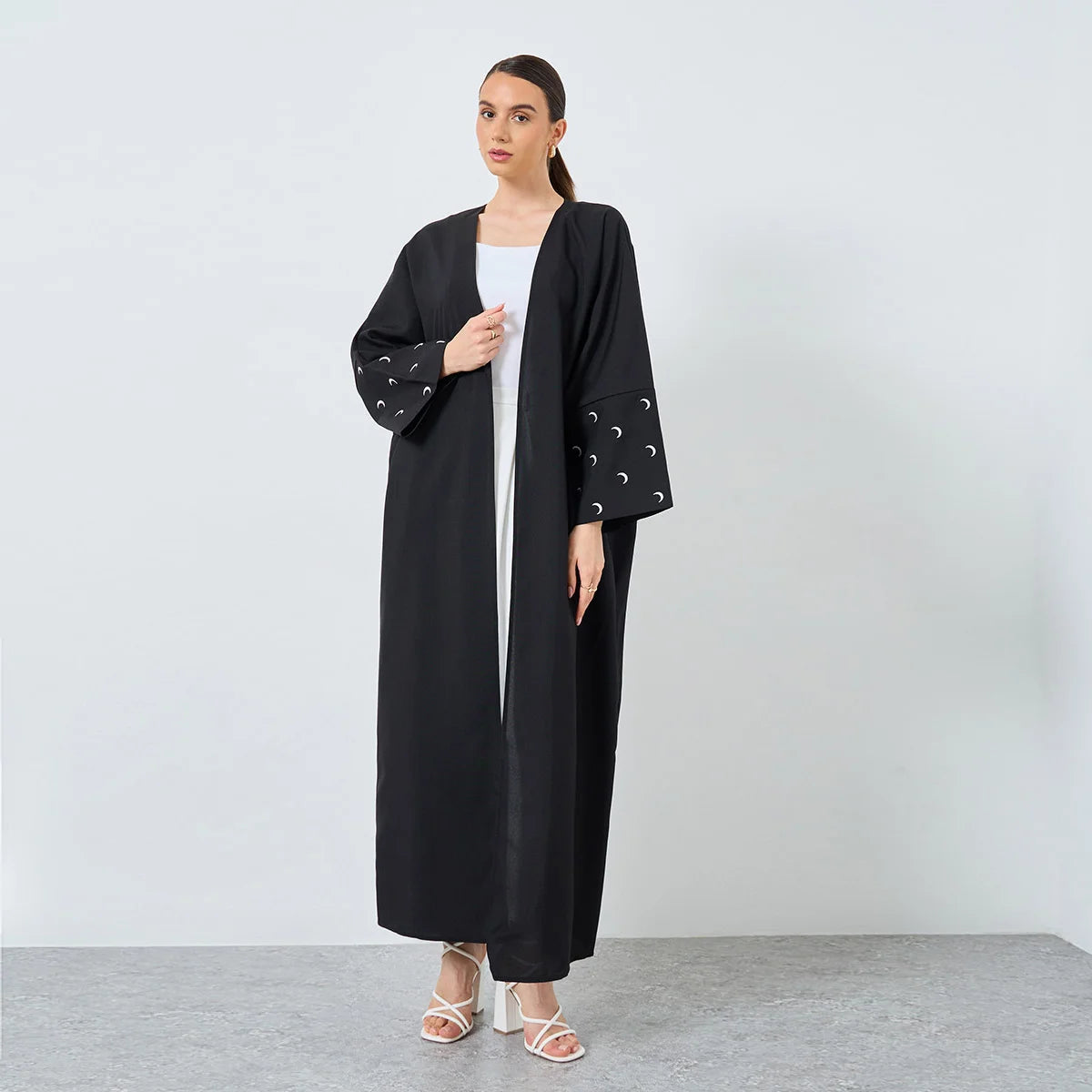 Moon Embroidered Abaya - Loose Long Sleeve Kaftan